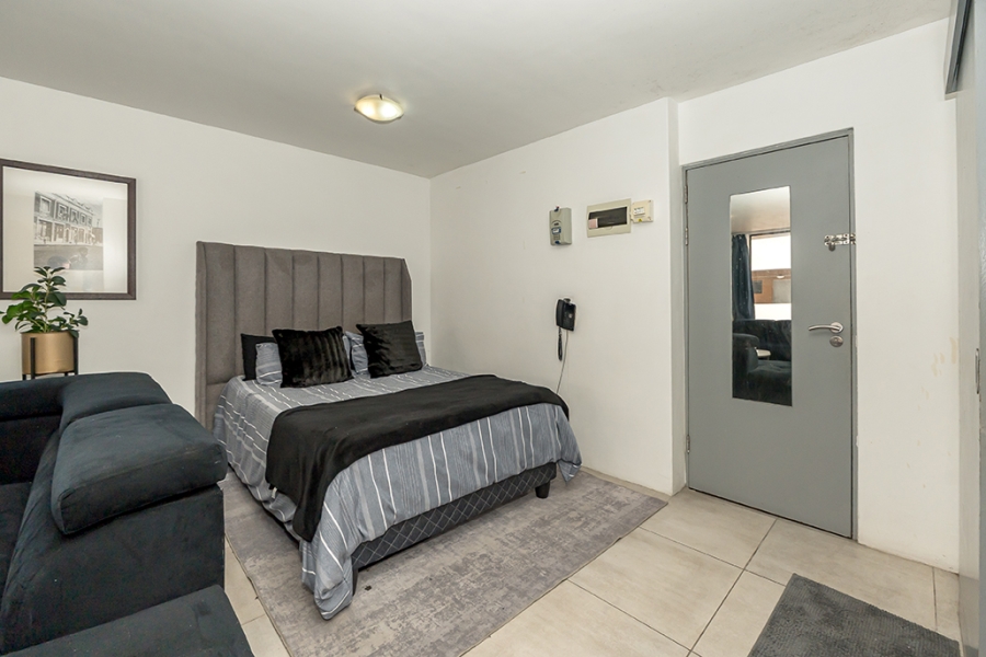 0 Bedroom Property for Sale in Zonnebloem Western Cape